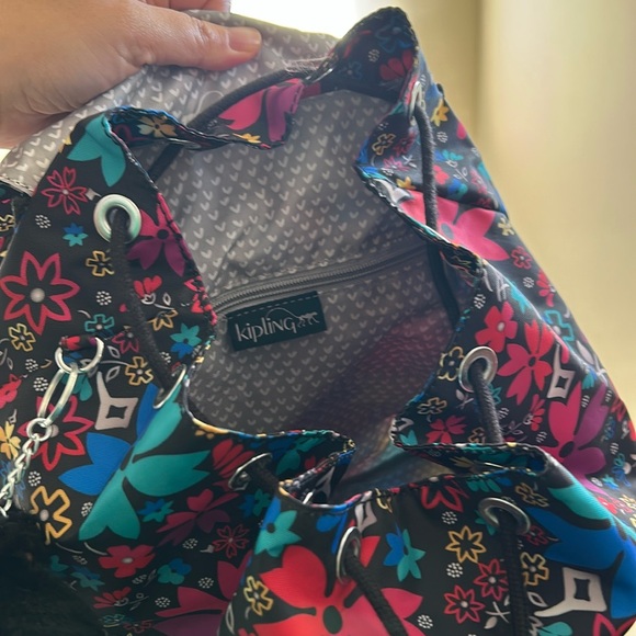 Kipling Ravier Multicolor Floral Large Backpack - Very Good Condition - Picture 8 of 11